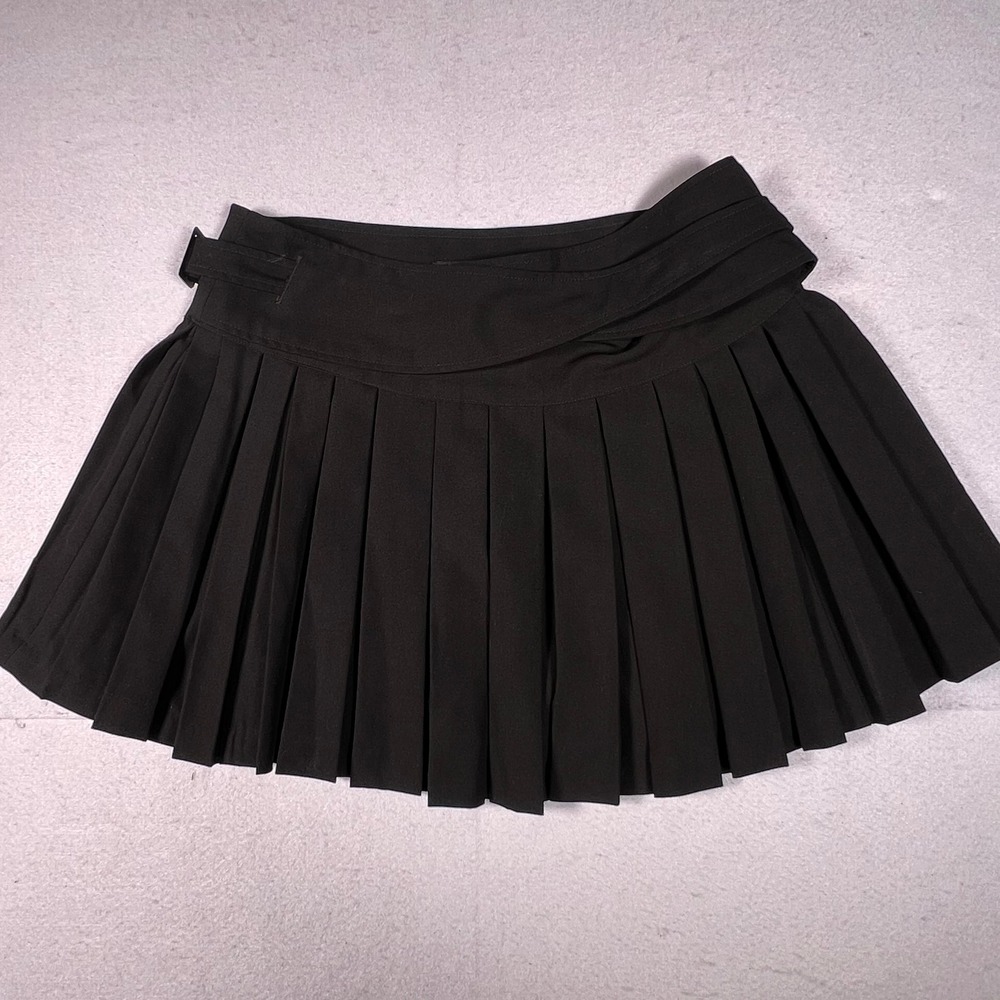 Forever 21 Pleated Mini Skort Womens Medium Black Excellent